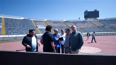 بحضور الخطيب.. الأهلي يعاين ملعب محمد الخامس قبل موقعة الوداد