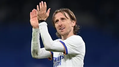 بعد تجديد عقده.. كشف حساب لوكا مودريتش في 10 سنوات مع ريال مدريد؟ (أرقام)