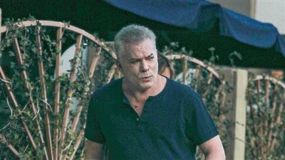 روبيرت دي نيرو في مقدمة ناعين 