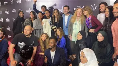 أحمد زاهر وابنته ملك يحتفلان بعرض فيلم 