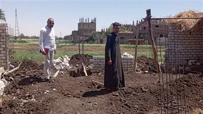 حملة لإزالة التعديات على الأراضي الزراعية في أبومناع بقنا