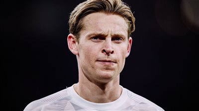 أرقام فرينكي دي يونج المرشح للانتقال إلى مانشستر يونايتد في الميركاتو الصيفي