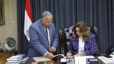 بنسبة نجاح 72.37%.. محافظ دمياط تعتمد نتيجة الشهادة الإعدادية 