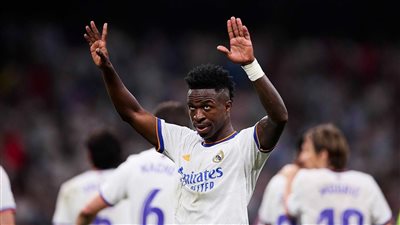 بعد فشل انضمامه لريال مدريد.. فينسيوس يسخر من كيليان مبابي