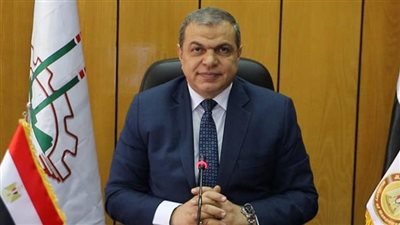 القوى العاملة: تعيين 889 شابا واستخراج 882 شهادة قياس مستوى المهارة 