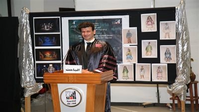 هاني حسن يحصل على الماجستير في مناقشة إبداعية متميزة 