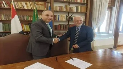  مدير عام الثقافة السينمائية والمستشار الثقافي الإيطالي يوقعان بروتوكول تعاون حول تبادل الأنشطة الثقافية