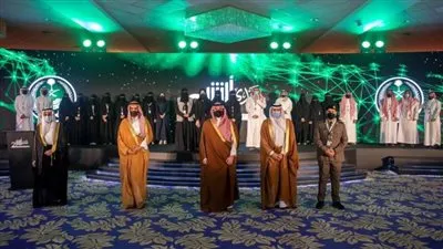 وزير الداخلية يرعى حفل اختتام تحدي أبشر الثاني