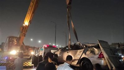 عاجل| شاهد.. سقوط سيارة من فوق كوبري ناهيا ونجاة السائق