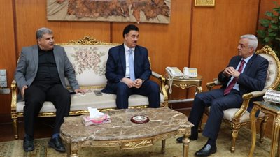 رئيس جامعة المنوفية يستقبل وفد لجنة قطاع الحاسبات والمعلومات