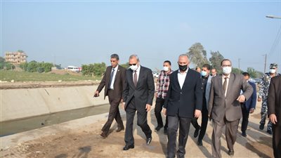 حصاد وزارة الري| عبد العاطى واللواء الهجان يتفقدان مشروعات الرى الحديث وتأهيل المساقى بالقليوبية