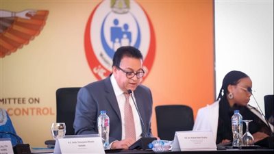 خالد عبدالغفار: وضع استراتيجيات لتطوير النظم الصحية