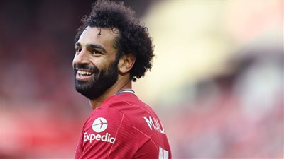 تفاصيل تكريم محمد صلاح والحضور الجماهيري بمباراة غينيا.. فيديو