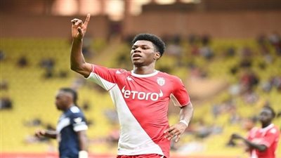 تطورات جديدة بشأن تعاقد ريال مدريد مع تشواميني 