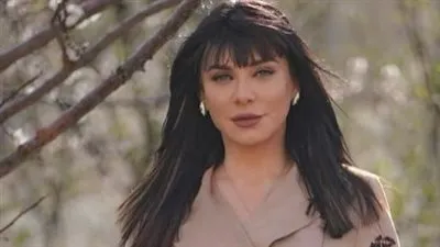 باللون البيج.. سلاف فواخرجي تتألق فى أحدث ظهور لها