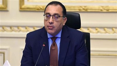 رئيس الوزراء: الحكومة مستعدة لتبنى كل المحفزات الممكنة لزيادة السائحين 