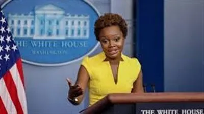  عضو بالكونجرس ينتقد المتحدثة باسم البيت الأبيض 