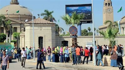 تفاصيل برنامج المنح الدراسية لـ140 طالبًا بعدد من الجامعات (فيديو)