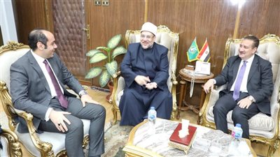 محـافظ المنوفية يستقبل وزير الأوقاف بمكتبه قبل صلاة الجمعة 