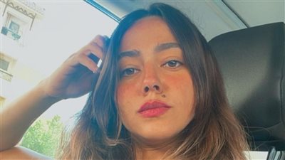 بهذه الطريقة.. هند عبد الحليم تحتفل بعيد زواجها 