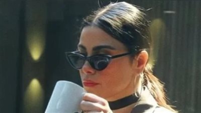 إطلالة مميزة للنجمة صبا مبارك