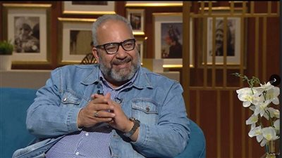 غدًا.. إعادة حلقة النجم بيومي فؤاد ببرنامج 
