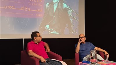 المخرج خيري بشارة يفتح قلبه للجمهور ويعلن.. ترقبوا روايتي الأولى قريبا