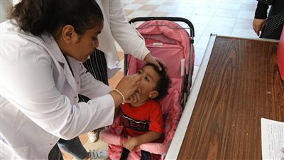 محافظ قنا: بدء التطعيم ضد مرض شلل الأطفال لمدة 4 أيام