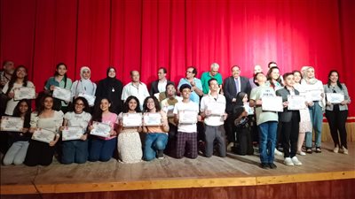 إحتفالية ولا أروع لتكريم رموز الإبداع بصعيد مصر على مسرح ثقافة سوهاج 