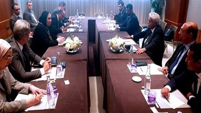 وزيرة التجارة والصناعة تبحث مع نظيرها السعودي تطور العلاقات التجارية والاستثمارية بين البلدين