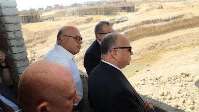 محافظ القاهرة يتفقد مشروع شمال الحرفيين بمنشأة ناصر