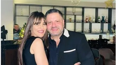 إدوارد وزوجته في حفل راغب علامة بالتجمع (فيديو)