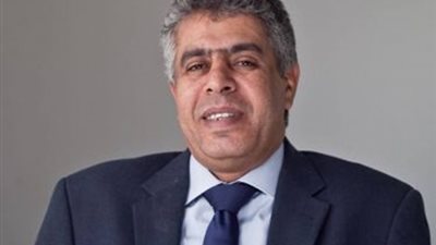 عماد الدين حسين يطالب بإغراء الفلاح لزراعة القمح وتحديد سعر الأردب (فيديو)