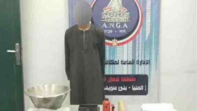 بقيمة 420 ألف جنيه.. ضبط شخص يعيد تدوير وخلط مخدر الحشيش بالمنيا