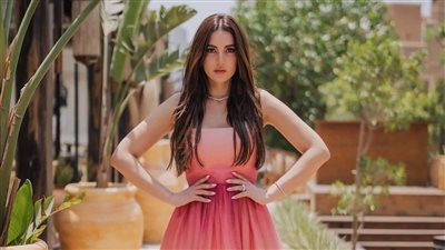 درة تخطف أنظار متابعيها بأحدث إطلالة