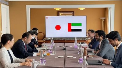 وزير الاقتصاد الإماراتي يبحث بجنيف مع 4 وزراء للتجارة تنمية شراكات جديدة وتعزيز آليات التعاون