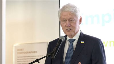 بيل كلينتون: أمريكا يمكن أن تخسر ديمقراطيتها الدستورية