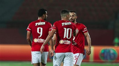 الكشف موقف نجم الأهلي من المشاركة في مباراة القمة