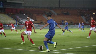 بن شرقي يحسم موقفه من التجديد مع الزمالك