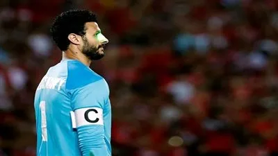 لاستعادة مستواه.. ميدو يطالب الأهلي بالتعاقد مع حارس بديل للشناوي