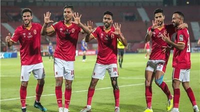 الأهلي يدرس التخلي عن نجم الفريق 