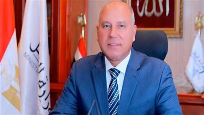 النقل تبحث مع سفير فرنسا تصنيع وتوريد 55 قطارا مكيفا للخط الأول بالمترو 