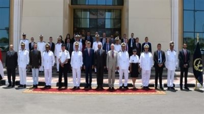 وفد من الدارسين بمعهد الدراسات العليا بالداخلية الفرنسية يزور أكاديمية الشرطة