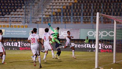 الزمالك يتمسك بصدارة الدوري المصري