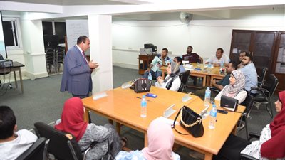 جامعة سوهاج تختتم برنامجها التدريبى عن استراتيجيات التدريس والتعلم