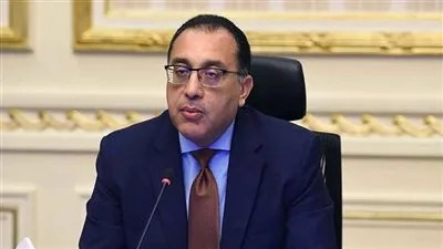 مدبولي يتابع توفير المواد الخام المحجرية اللازمة لتنفيذ القطار الكهربائي