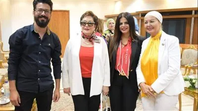 لبلبة وخالد الجندي وزينب بشير يشاركون في إحتفالية جماهيرية بثورة 30يونيو بمتحف القوات الجوية