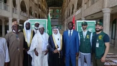 مركز الملك سلمان للإغاثة يسلّم 25 طنا من التمور لجمهورية توغو