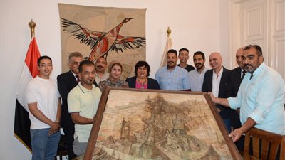 نقيب الفنانين التشكيليين تكشف تفاصيل استرداد لوحات نادرة بعد عقود من فقدانها 