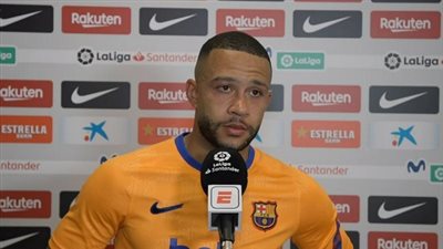 برشلونة يؤجل حسم مصير ديباي